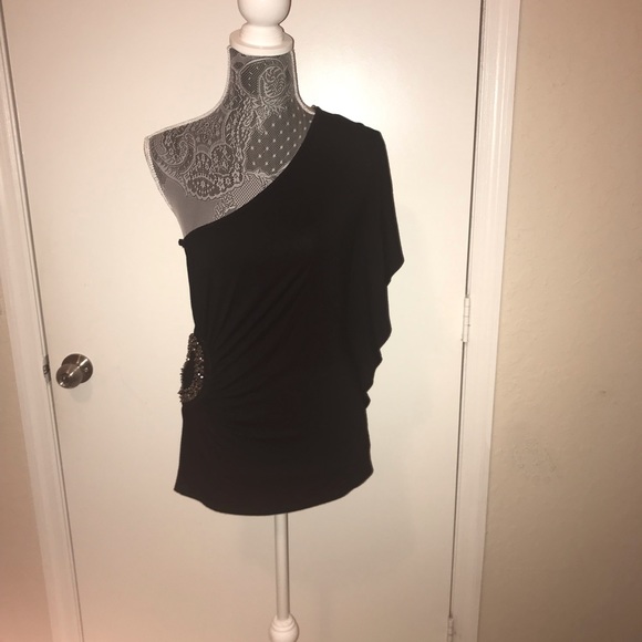One shoulder blouse - Picture 2 of 5